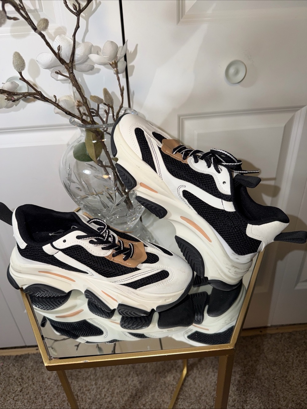Steve Madden Possession Chunky Black and White Platform Sneakers 8M